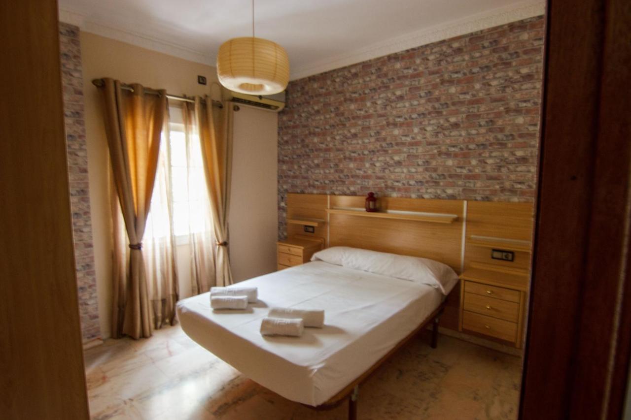 Rentalsevilla Centrico Apartamento Junto Al Guadalquivir Con Parking Coche Mediano Appartement *